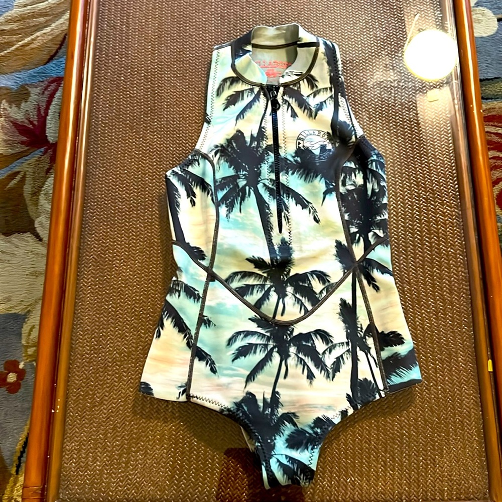 Billabong front zip springsuit palm leaf print